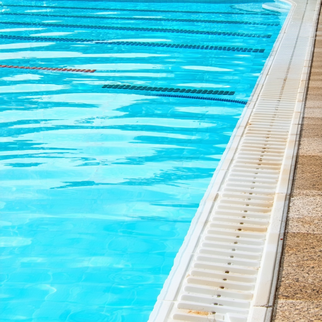 swimming pool maintenance-1